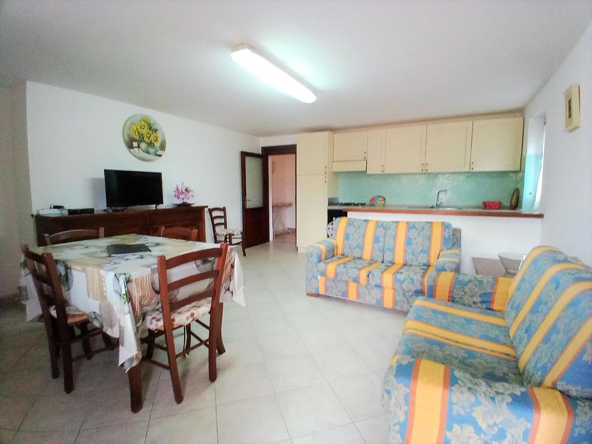 Case Vacanze San Silvestro Будони Экстерьер фото