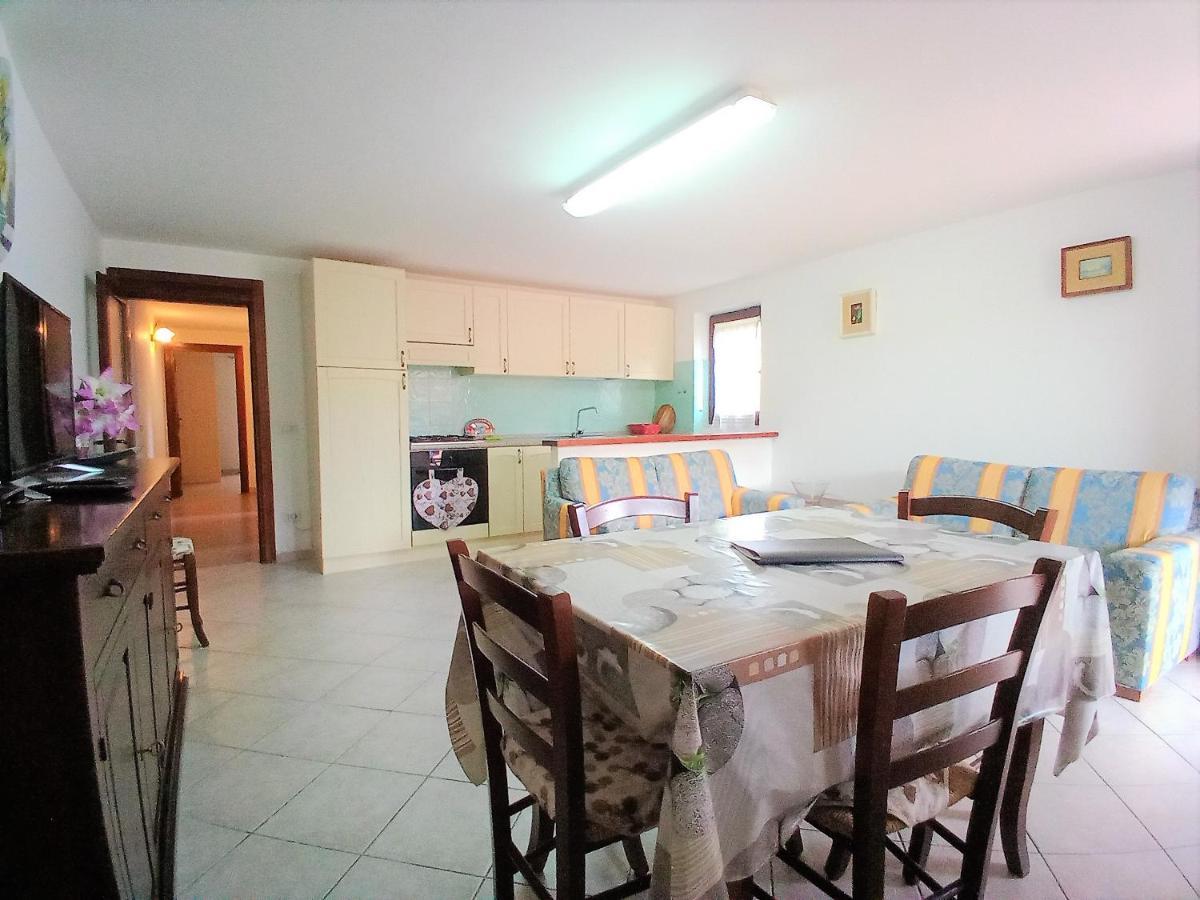 Case Vacanze San Silvestro Будони Экстерьер фото