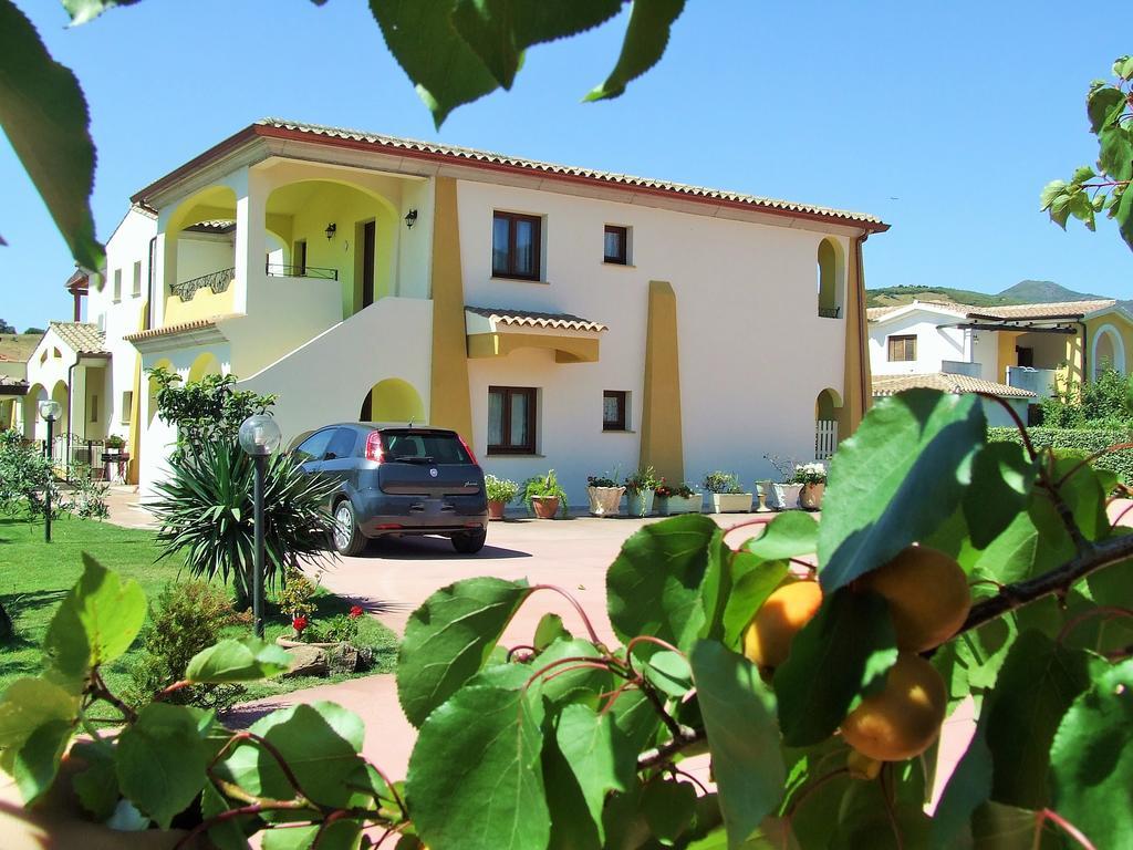 Case Vacanze San Silvestro Будони Экстерьер фото