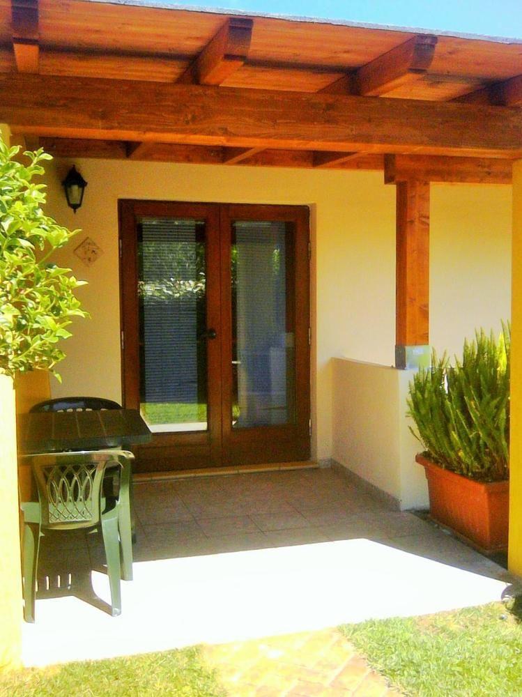 Case Vacanze San Silvestro Будони Экстерьер фото