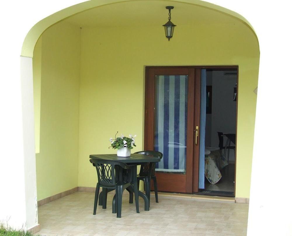 Case Vacanze San Silvestro Будони Экстерьер фото