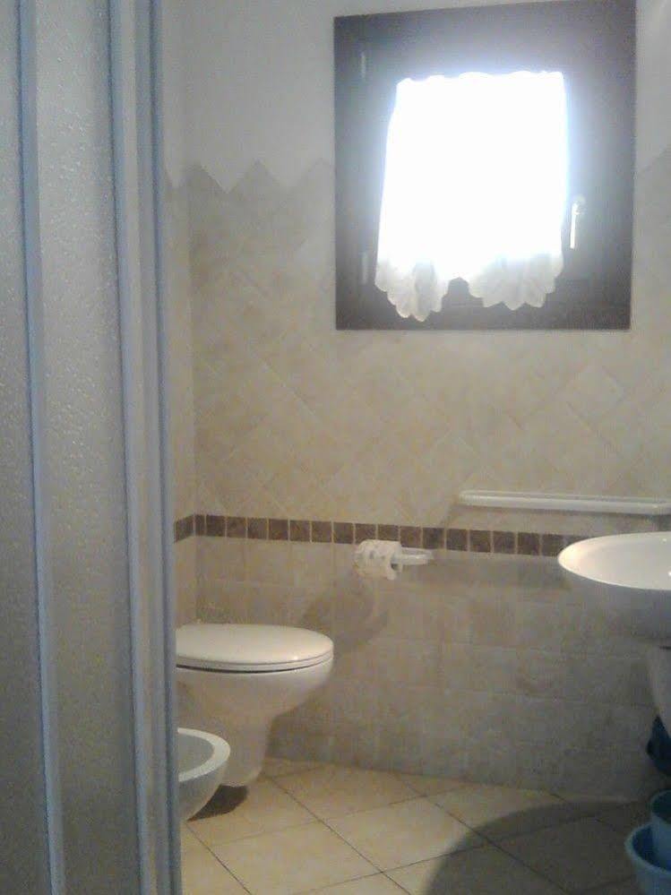 Case Vacanze San Silvestro Будони Экстерьер фото