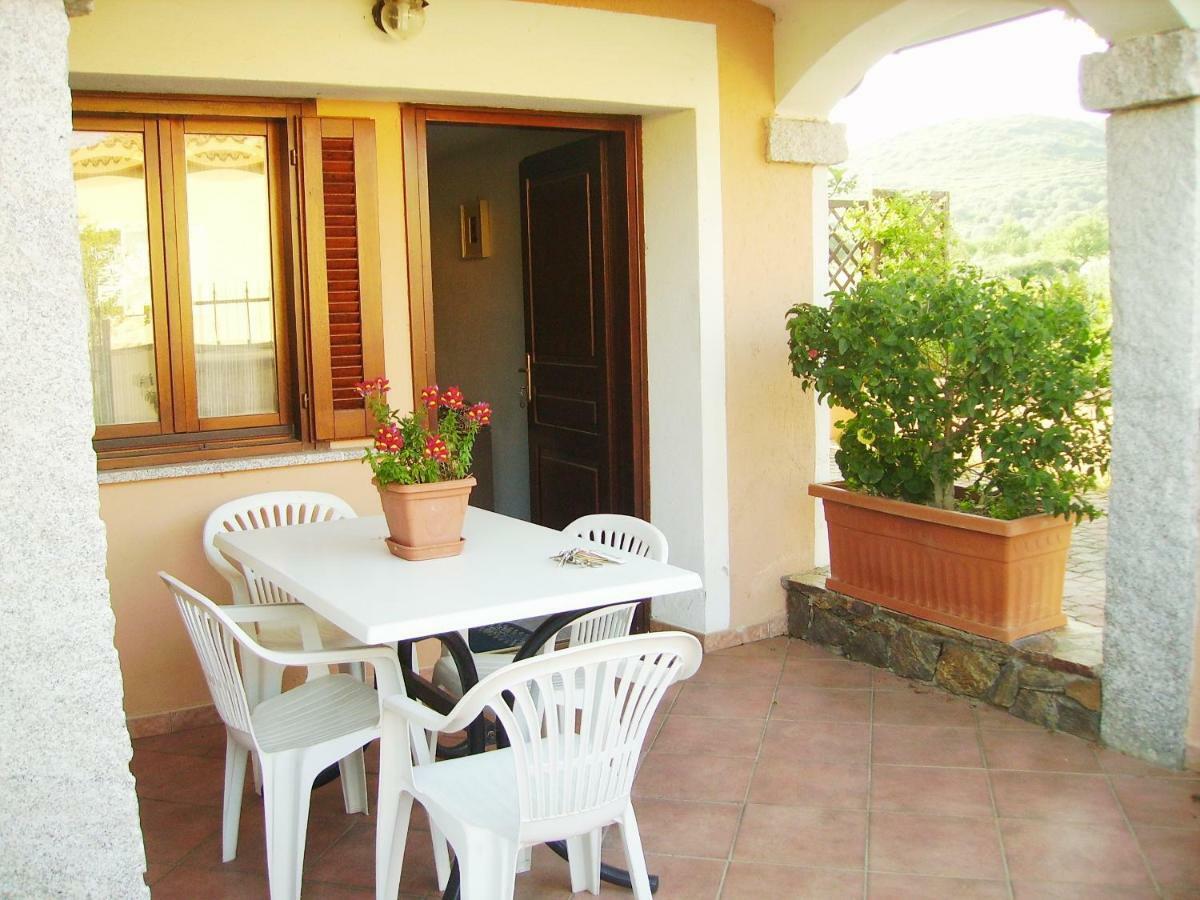 Case Vacanze San Silvestro Будони Экстерьер фото