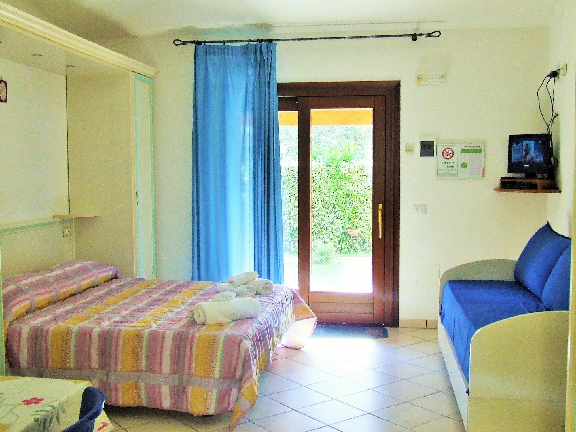 Case Vacanze San Silvestro Будони Экстерьер фото